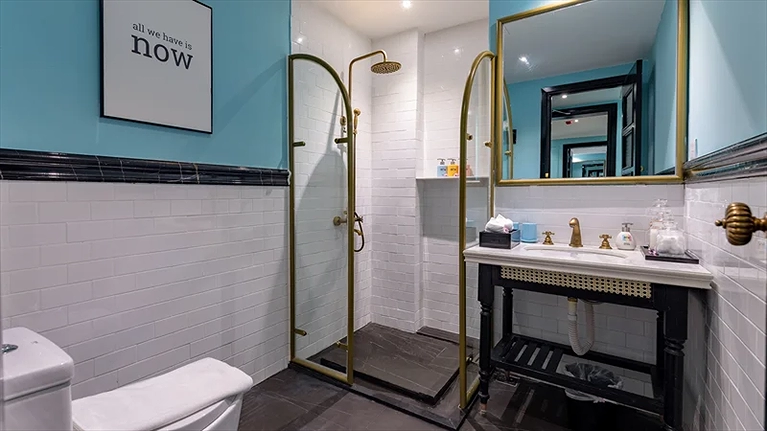 Two Bedroom Apartment with City View