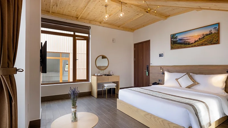 Hạng phòng Attic Suite