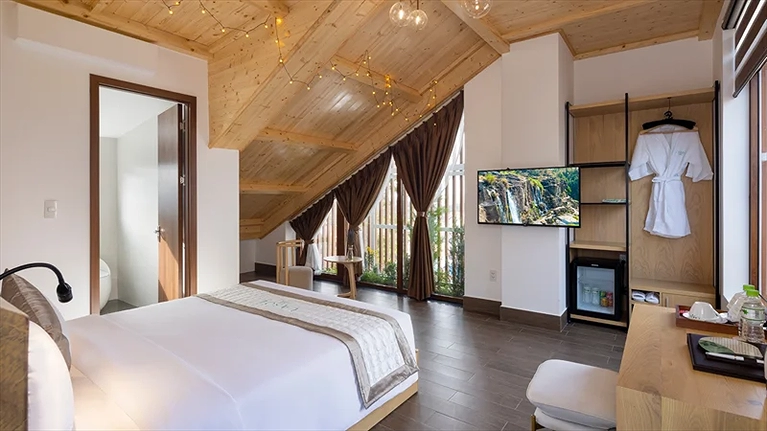 Hạng phòng Attic Suite