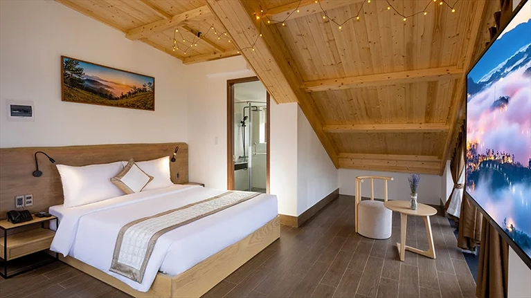 Hạng phòng Attic Suite