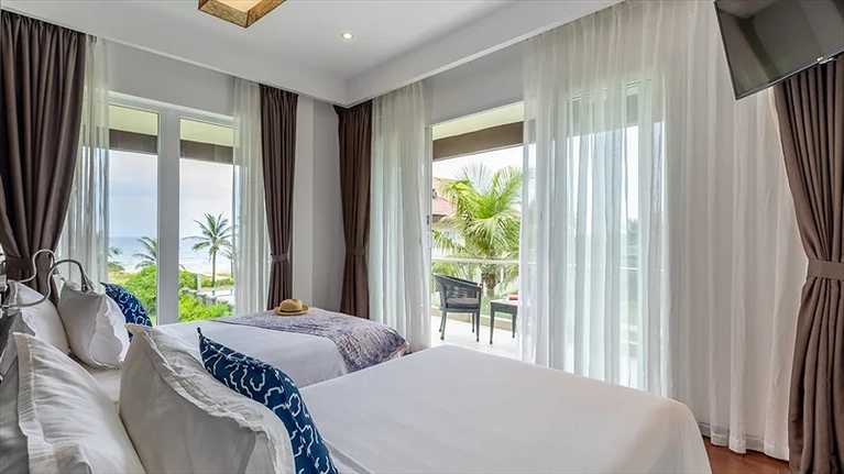 Hạng phòng Junior Suite Seaview với 2 giường đơn