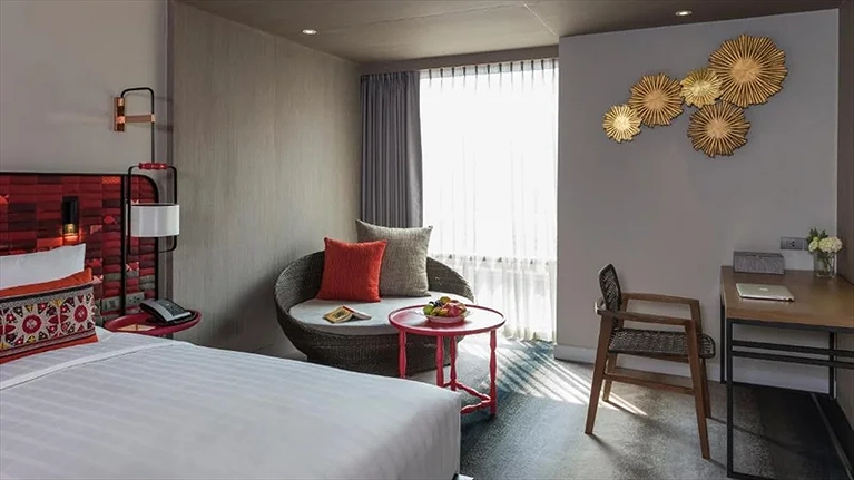 Thư giãn tại sofa êm ái