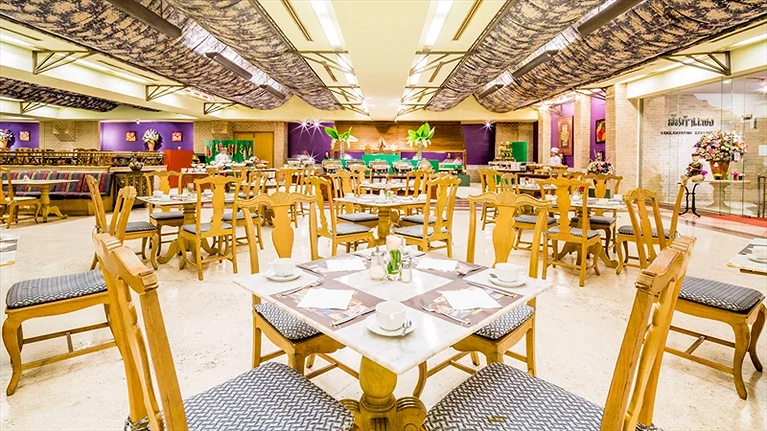 Nhà hàng dùng bữa Buffet