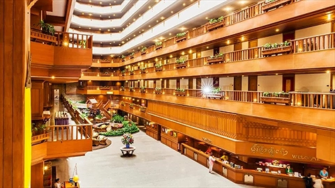 Không gian khách sạn vô cùng rộng rãi