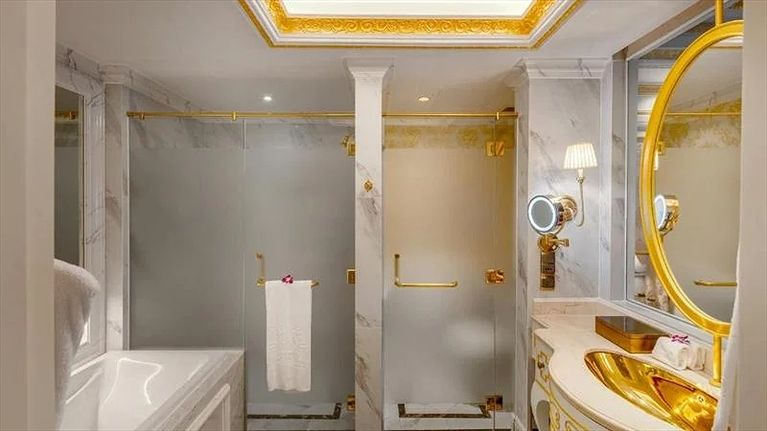 Hạng phòng Royal Superior