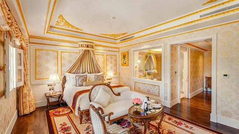 Hạng phòng Royal Luxury