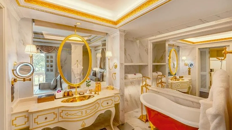 Hạng phòng Royal Luxury