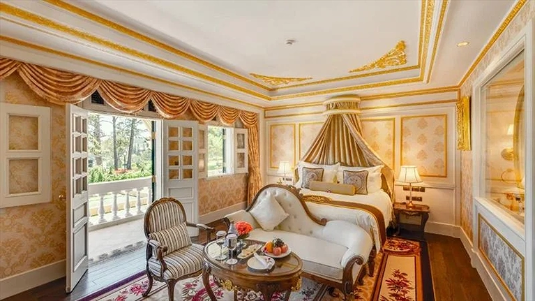 Hạng phòng Royal Luxury