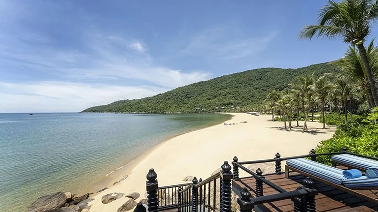 1BR Seaside Villa By The Beach