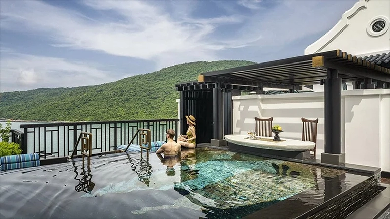 1 BR Heavenly Penthouse