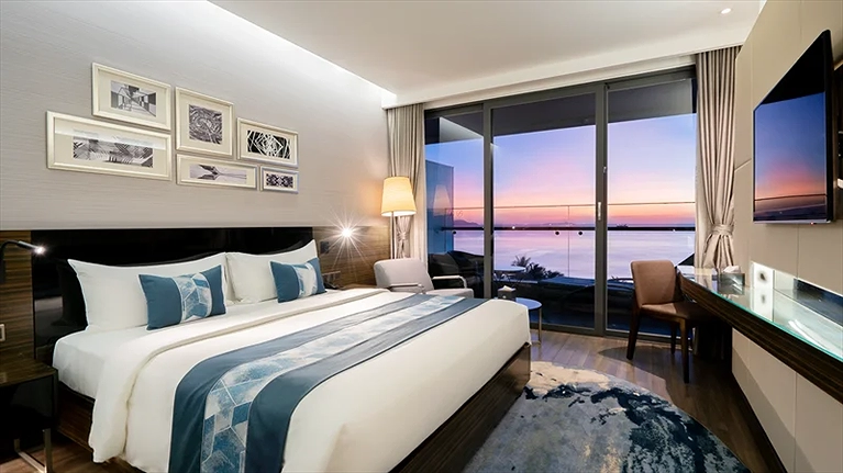 Hạng phòng Premier