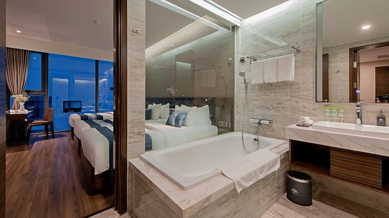 Hạng phòng Triple Suite