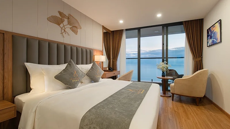Hạng phòng Premier Deluxe Ocean View