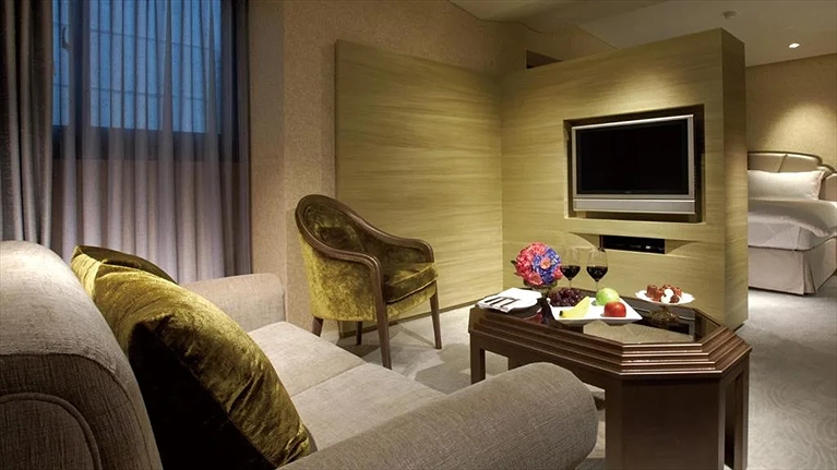 Thư giãn tại sofa êm ái