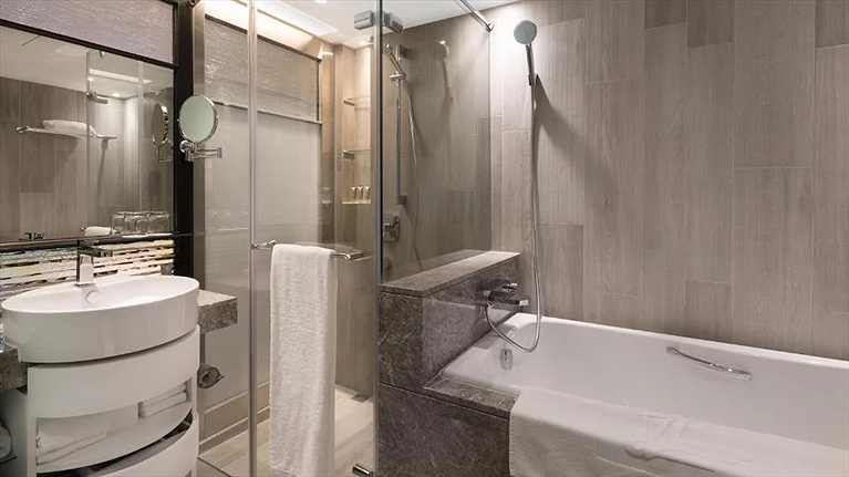 Nhà vệ sinh rộng rãi, tiện nghi