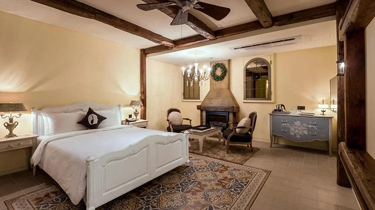 Phòng Suite Design với lối bày trí vô cùng nghệ thuật