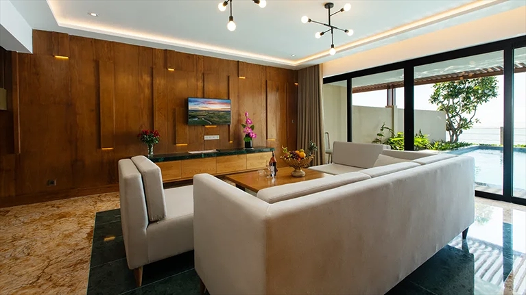 Royal Suite Ocean View