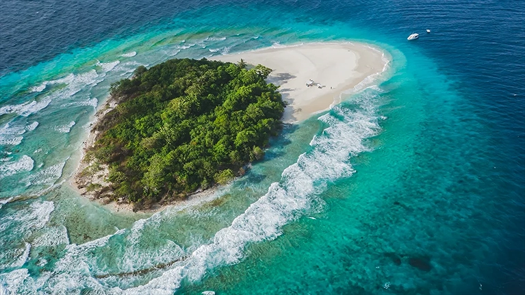 Khu nghỉ dưỡng nép mình trên Đảo san hô Noonu yên tĩnh