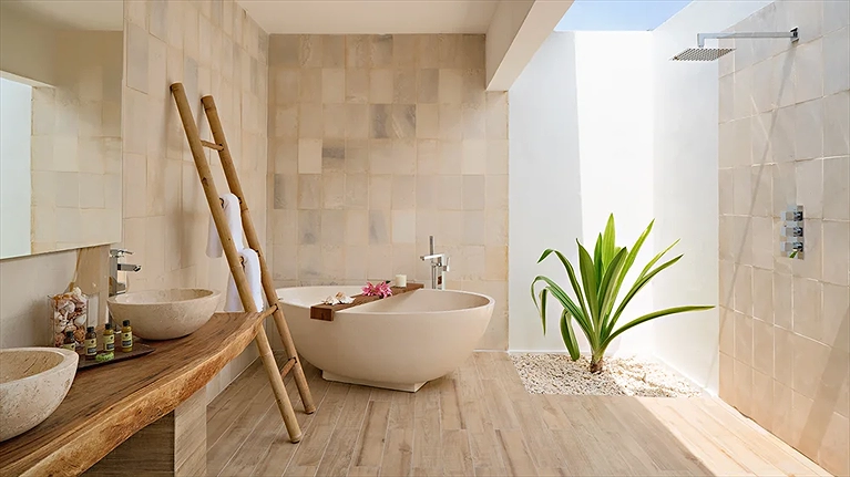 Ngâm mình tận hưởng tại bồn tắm nằm