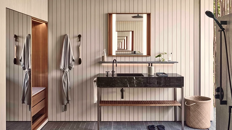 Nhà vệ sinh được trang trí thanh lịch