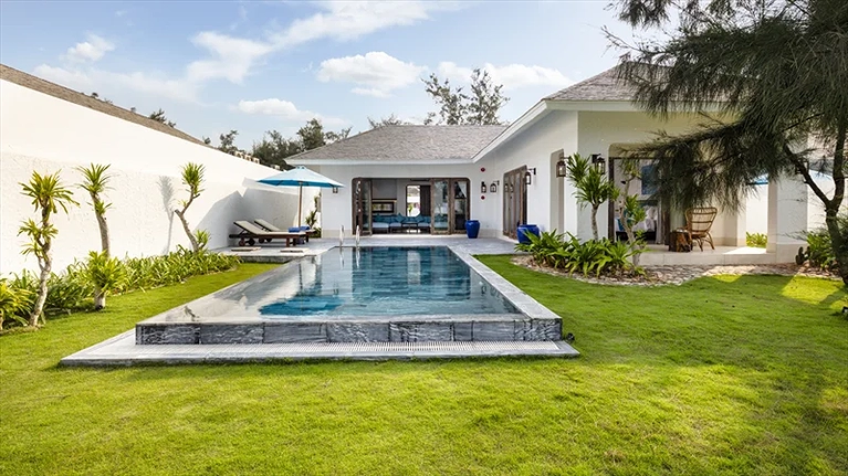 One Bedroom Pool Villa with Ocean View