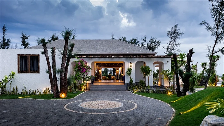 Khu vực sảnh làm thủ tục Check-in và Check-out