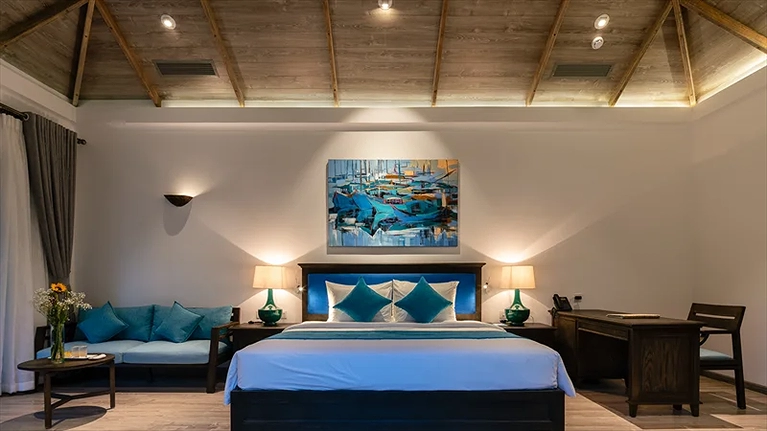 One Bedroom King Villa with Garden View