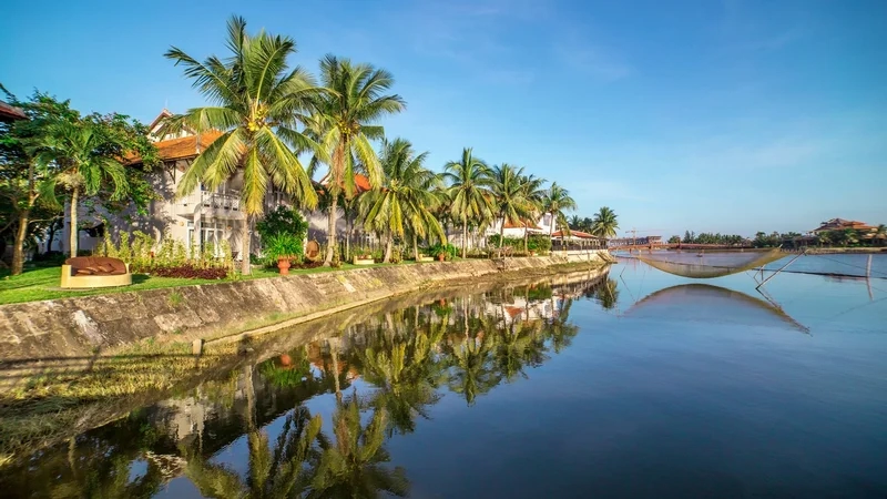 Tầm nhìn ra sông Đế Võng