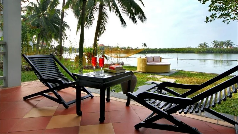 Grand Deluxe River View