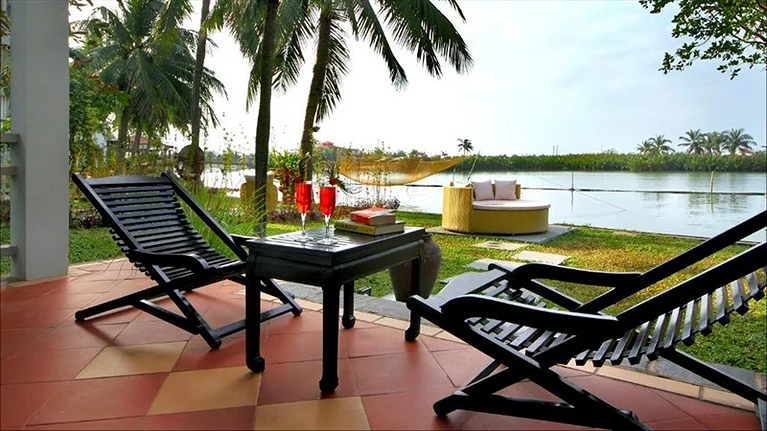 Grand Deluxe River View