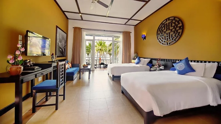 Grand Deluxe River View