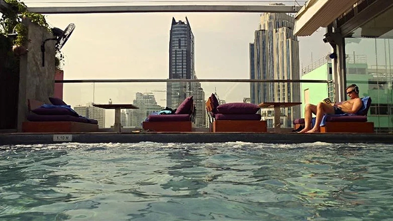 Hồ bơi ngoài trời