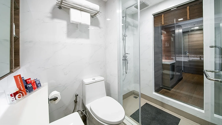 Nhà vệ sinh đầy đủ tiện nghi