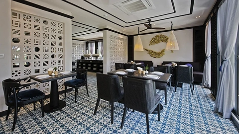 Không gian nhà hàng trong nhà