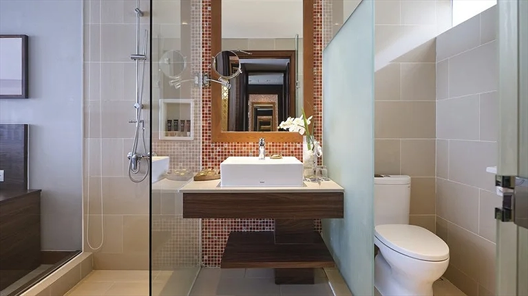 Toilet Superior Ocean View