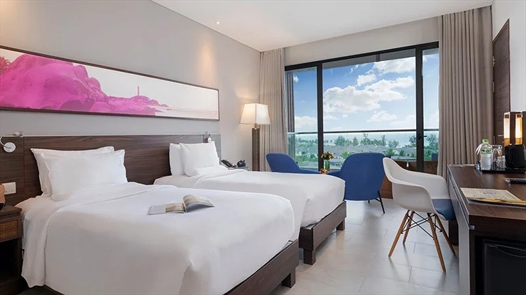 Superior Ocean View Twin