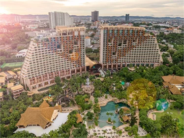 Centara Grand Mirage Beach Resort Pattaya