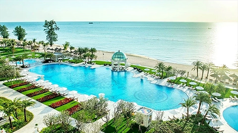 1 trong 3 bể bơi bên biển duy nhất tại bắc đảo Phú Quốc