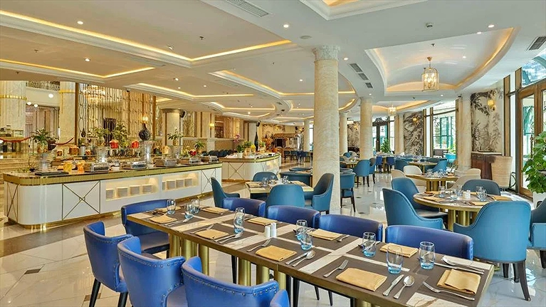 Nhà hàng phục vụ bữa sáng mỗi ngày ẩm thực phong phú