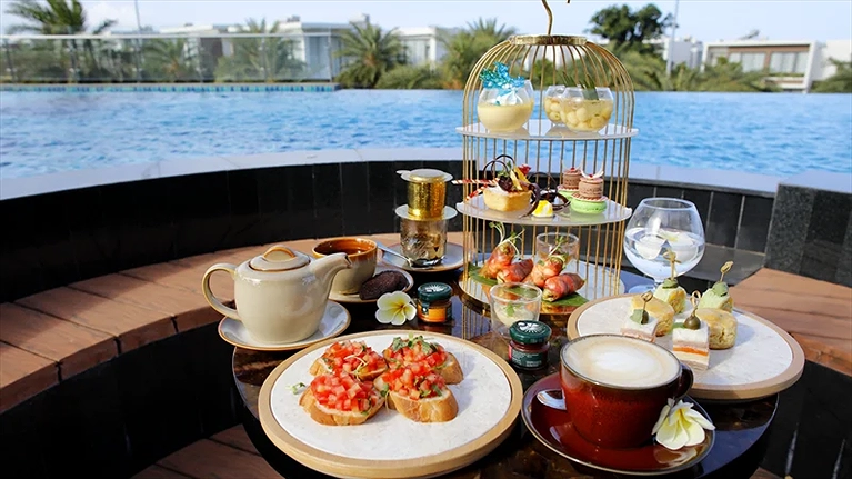 Trà chiều tại khu nghỉ