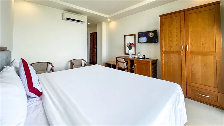 Deluxe Double Seaview