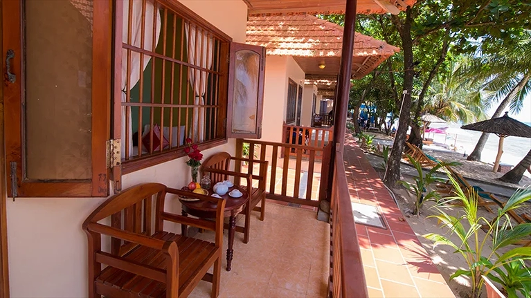 Bungalow Beach Front