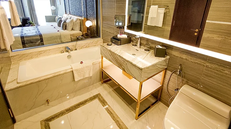 Toilet Signature Deluxe