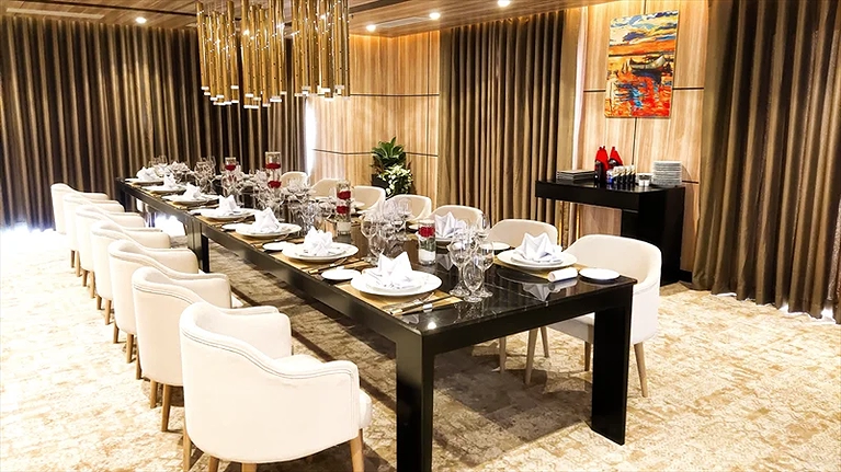 Khu vực phòng ăn VIP Topaz