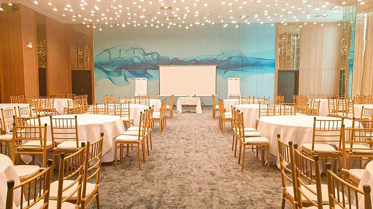 Phòng hội nghị Blue Oval