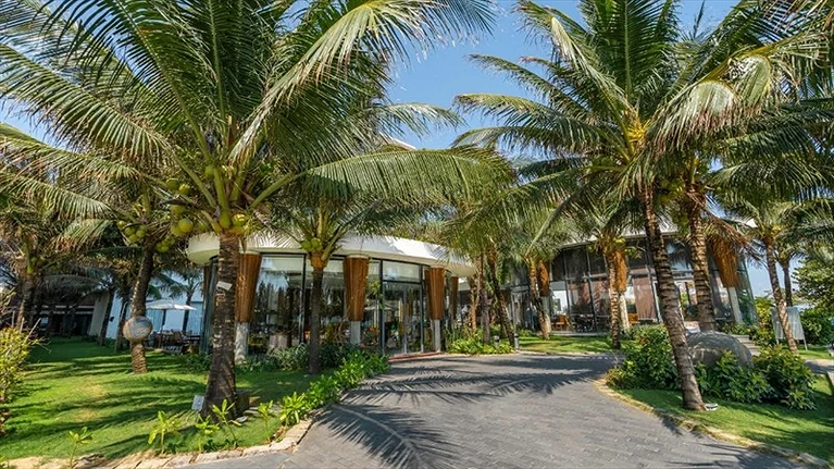 Lối vào khách sạn