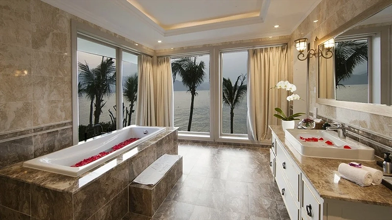 Family Suite 3 Bedrooms