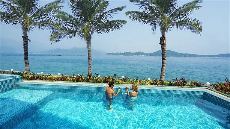 Family Suite 4 Bedrooms