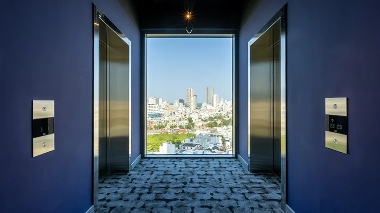 Khu vực thang máy