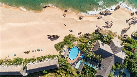 Khu nghỉ dưỡng AVANI nằm bên bờ biển dài quyến rũ